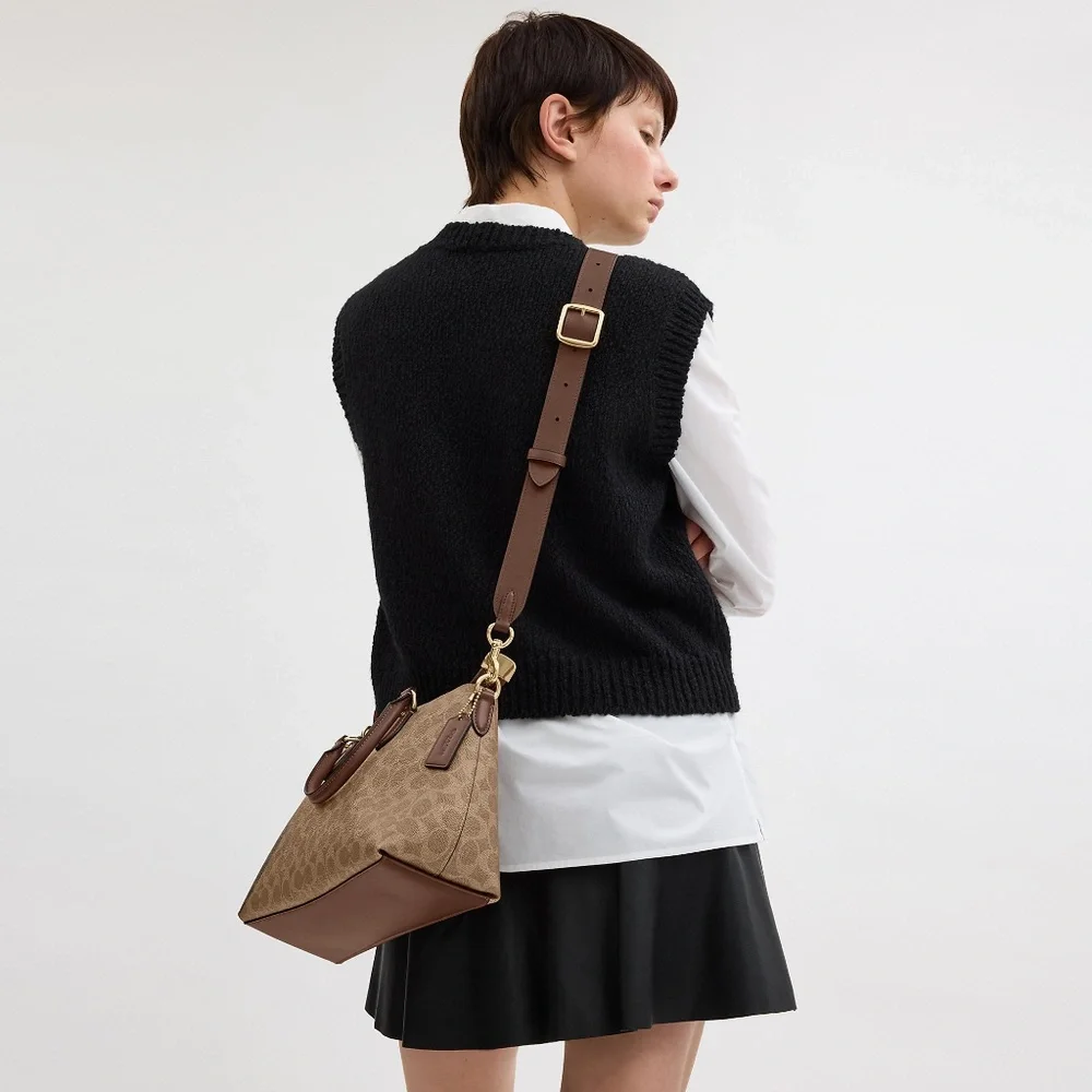 Coach Reversible Strap In Signature Canvas - Picture 5 of 10